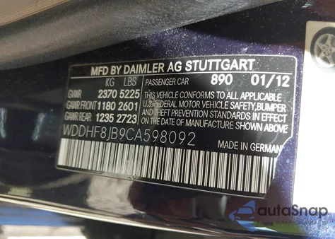 2012 Mercedes-Benz E 350 4Matic z USA, uszkodzony, nr VIN WDDHF8JB9CA598092